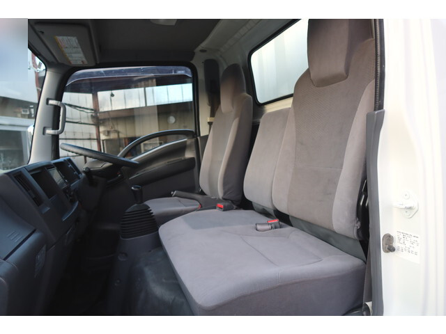 いすゞエルフアルミブロック小型（2t・3t）[写真39]