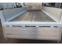 いすゞエルフアルミブロック小型（2t・3t）[写真08]