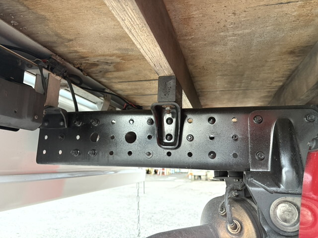 三菱ふそうキャンター平ボディ小型（2t・3t）[写真15]