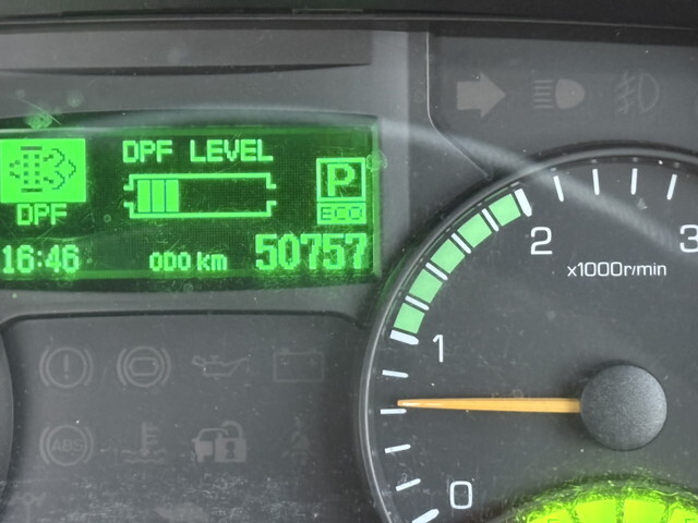 三菱ふそうキャンター平ボディ小型（2t・3t）[写真18]