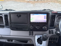 三菱ふそうキャンター平ボディ小型（2t・3t）[写真21]