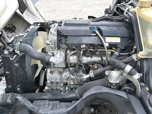 三菱ふそうキャンター平ボディ小型（2t・3t）[写真23]