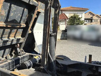 いすゞフォワードダンプ中型（4t）[写真15]