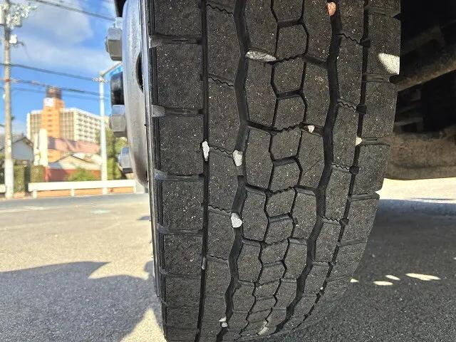 いすゞフォワードダンプ中型（4t）[写真20]