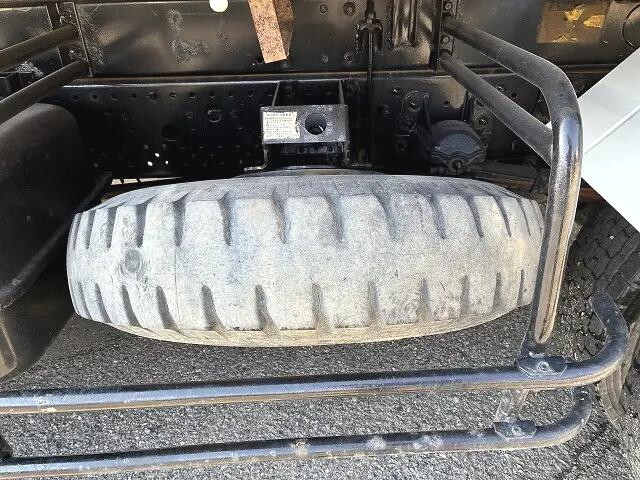 いすゞフォワードダンプ中型（4t）[写真24]