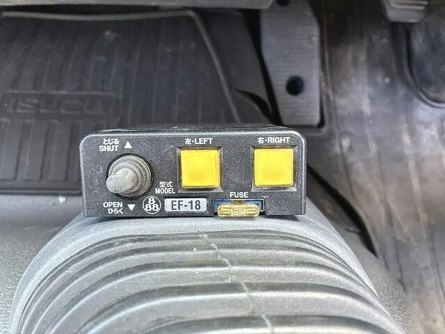 いすゞフォワードダンプ中型（4t）[写真34]