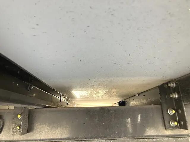 三菱ふそうキャンター冷凍車（冷蔵車）小型（2t・3t）[写真26]