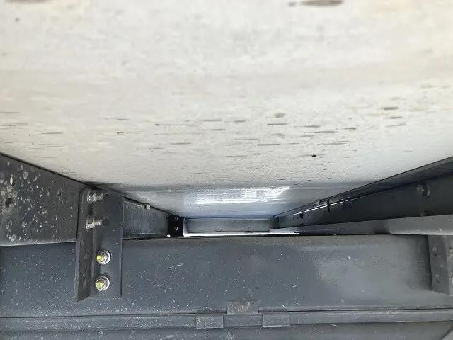 三菱ふそうキャンター冷凍車（冷蔵車）小型（2t・3t）[写真28]