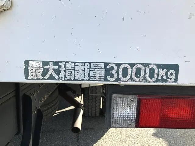 三菱ふそうキャンター冷凍車（冷蔵車）小型（2t・3t）[写真29]