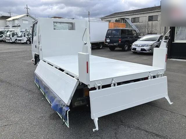 いすゞエルフダンプ小型（2t・3t）[写真05]