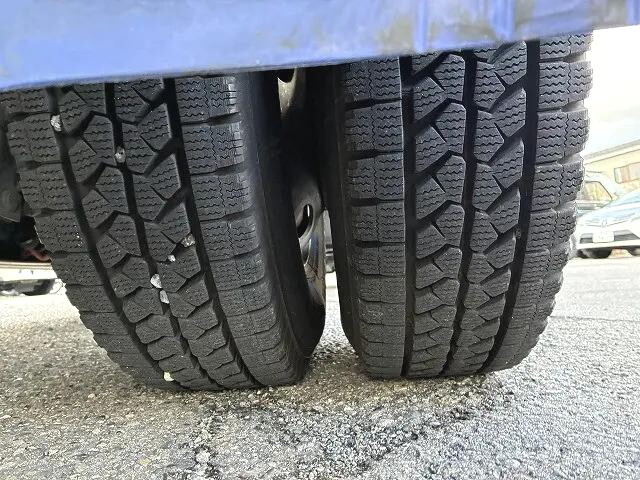 いすゞエルフ冷凍車（冷蔵車）小型（2t・3t）[写真22]