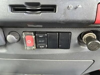 いすゞエルフ冷凍車（冷蔵車）小型（2t・3t）[写真31]