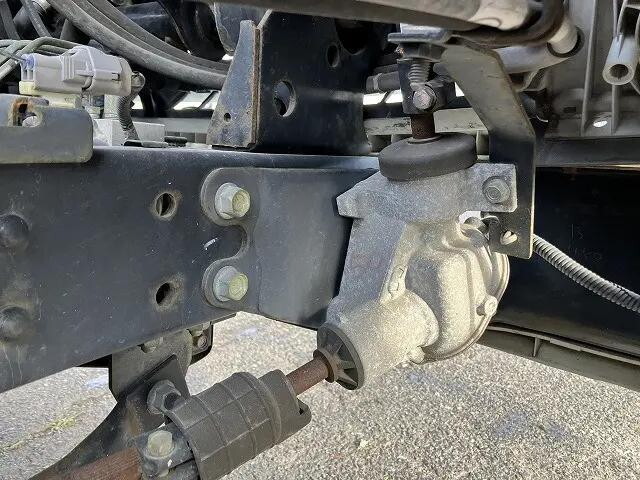 いすゞエルフ平ボディ小型（2t・3t）[写真16]