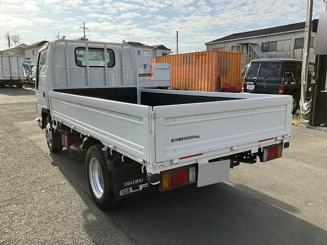 いすゞエルフ平ボディ小型（2t・3t）[写真02]