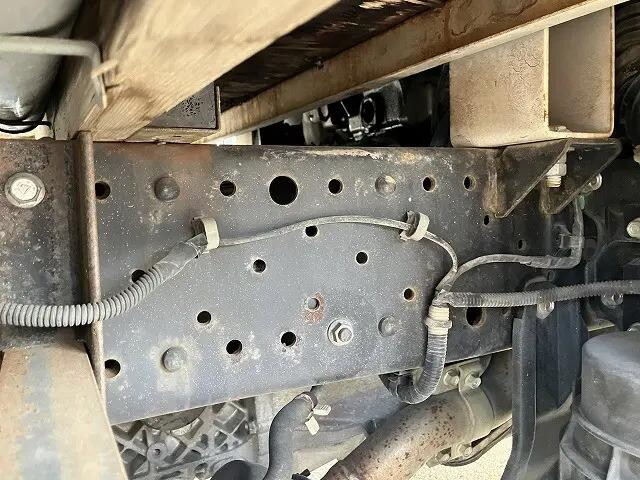 いすゞエルフ平ボディ小型（2t・3t）[写真25]