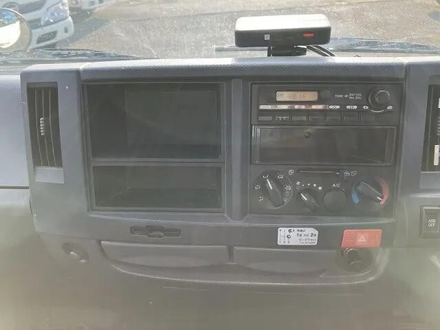 いすゞエルフ平ボディ小型（2t・3t）[写真30]