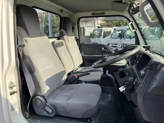 いすゞエルフ平ボディ小型（2t・3t）[写真33]