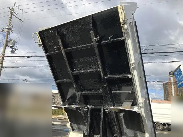 いすゞエルフダンプ小型（2t・3t）[写真17]