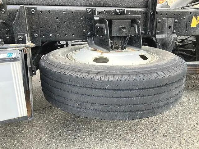 いすゞエルフダンプ小型（2t・3t）[写真23]