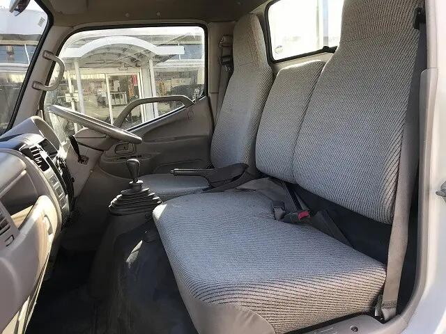 トヨタダイナ平ボディ小型（2t・3t）[写真15]