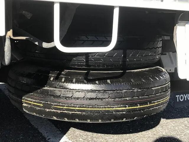 トヨタダイナ平ボディ小型（2t・3t）[写真28]