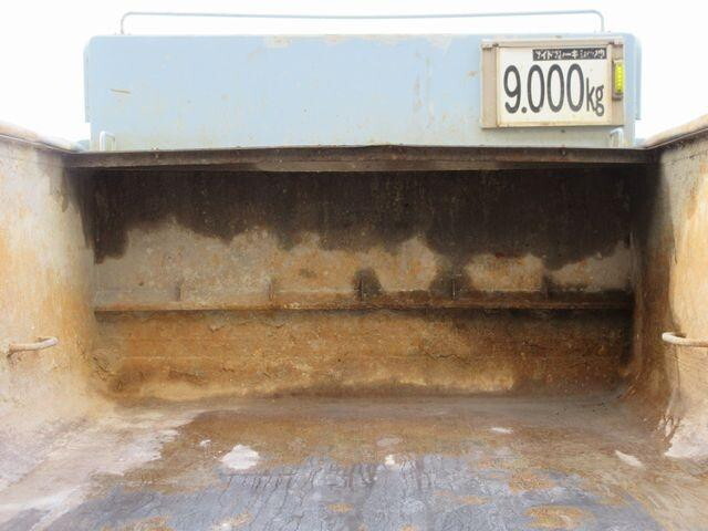 いすゞギガ深ダンプ（土砂禁ダンプ）大型（10t）[写真16]