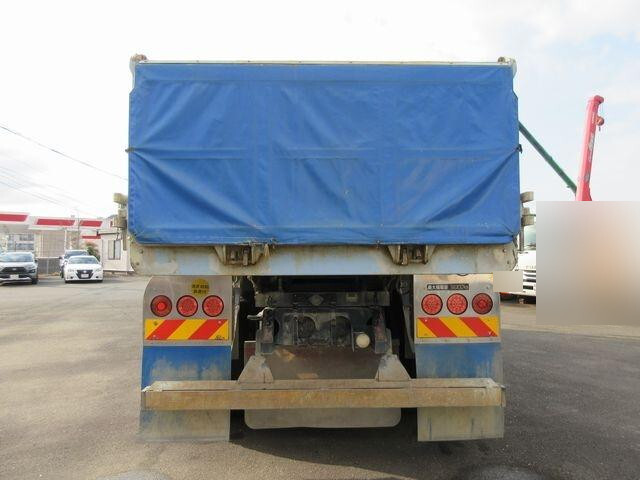 いすゞギガ深ダンプ（土砂禁ダンプ）大型（10t）[写真08]