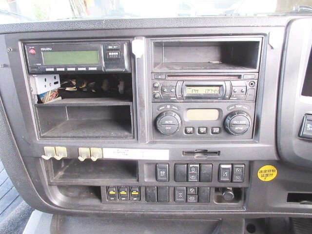 いすゞギガアルミブロック大型（10t）[写真26]