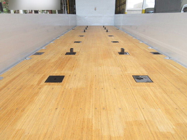 いすゞギガアルミブロック大型（10t）[写真07]