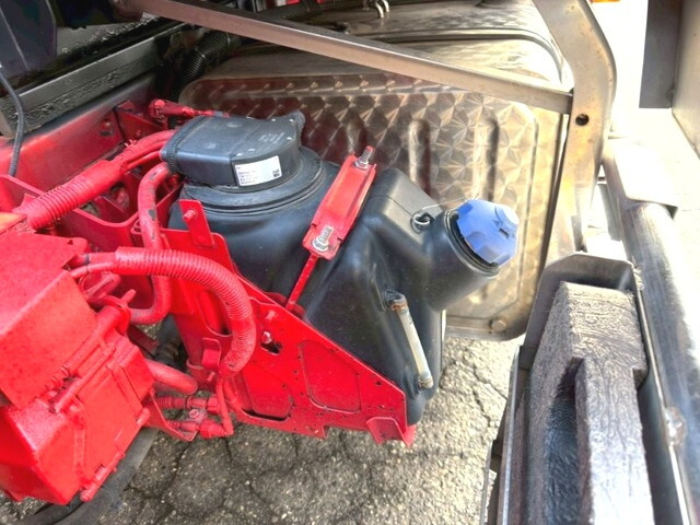 UDトラックスコンドルクレーン4段増トン（6t・8t）[写真19]