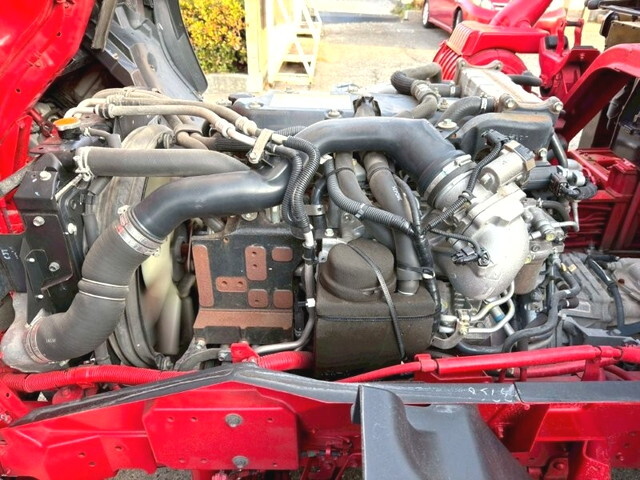 UDトラックスコンドルクレーン4段増トン（6t・8t）[写真23]