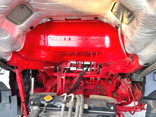 UDトラックスコンドルクレーン4段増トン（6t・8t）[写真26]