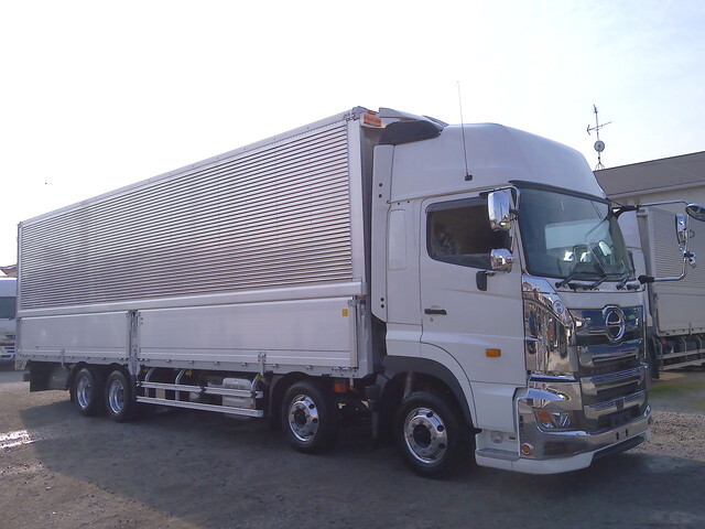 日野プロフィアアルミウイング大型（10t）[写真03]