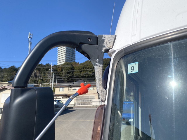 三菱ふそうスーパーグレートトレーラーヘッド（トラクターヘッド）大型（10t）[写真29]