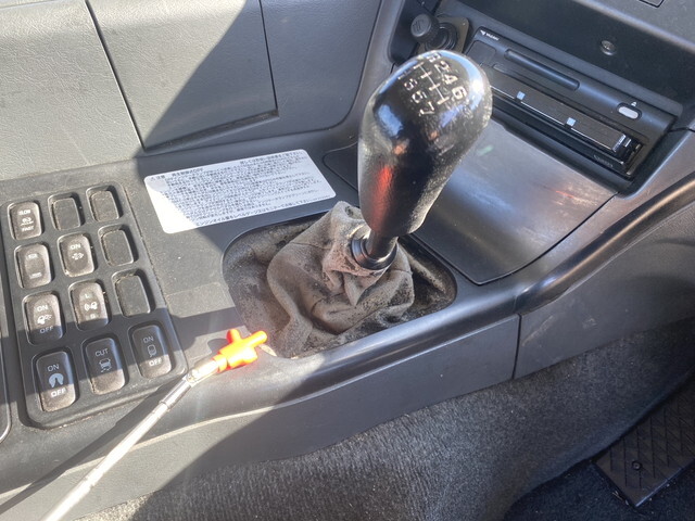 三菱ふそうスーパーグレートトレーラーヘッド（トラクターヘッド）大型（10t）[写真32]