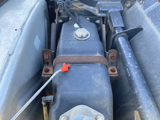 三菱ふそうスーパーグレートトレーラーヘッド（トラクターヘッド）大型（10t）[写真38]