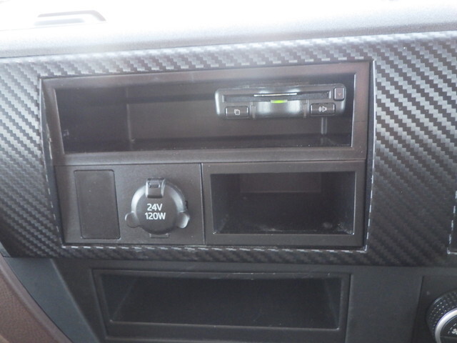 日野レンジャーアルミウイング中型（4t）[写真12]