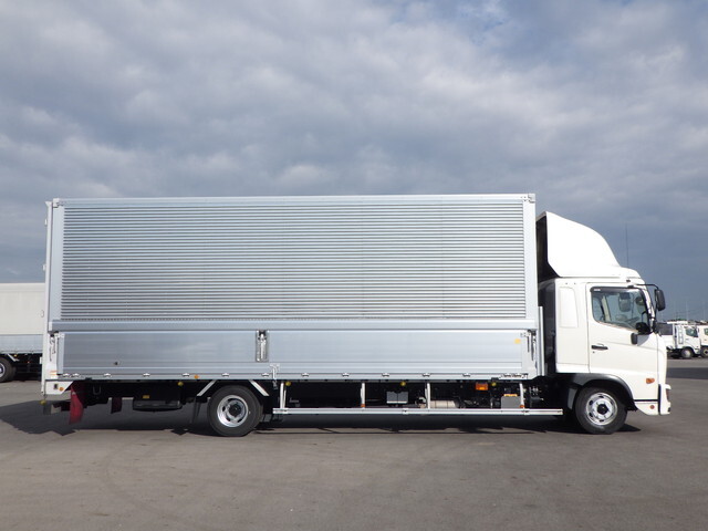 日野レンジャーアルミウイング中型（4t）[写真35]