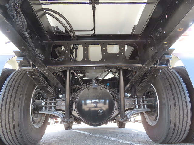 日野レンジャー汚泥吸引車増トン（6t・8t）[写真11]