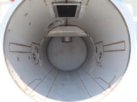 日野レンジャー汚泥吸引車増トン（6t・8t）[写真24]