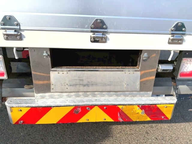 いすゞフォワードクレーン4段増トン（6t・8t）[写真17]