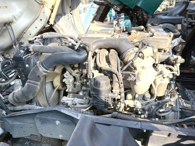 いすゞフォワードクレーン4段増トン（6t・8t）[写真28]