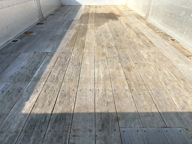 いすゞフォワードクレーン4段増トン（6t・8t）[写真07]