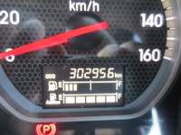 いすゞフォワードアルミバン中型（4t）[写真15]