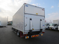 いすゞフォワードアルミバン中型（4t）[写真02]