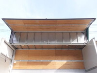 いすゞフォワードアルミウイング中型（4t）[写真14]