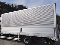 いすゞフォワードアルミウイング中型（4t）[写真10]