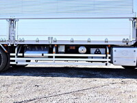 UDトラックスクオンアルミウイング大型（10t）[写真18]