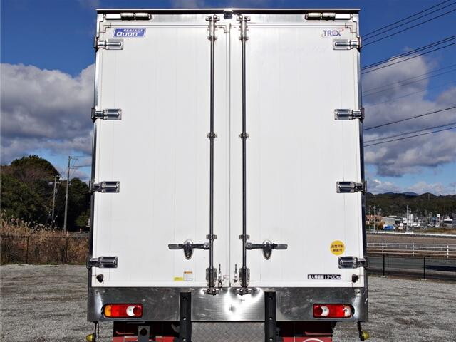 UDトラックスクオンアルミウイング大型（10t）[写真02]