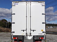 UDトラックスクオンアルミウイング大型（10t）[写真02]